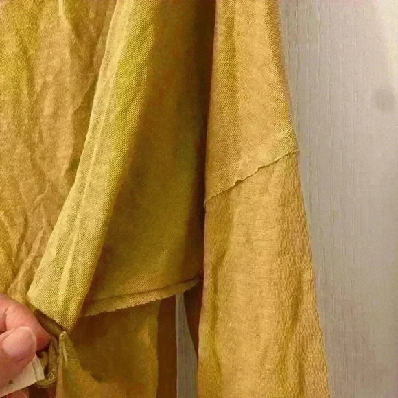 Free People On My Mind V-Neck Top - Picture 6 of 7